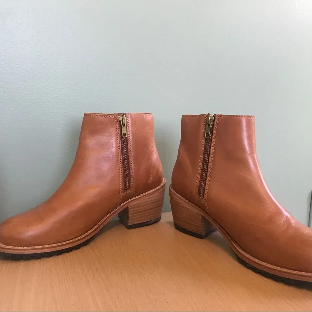 Portland Leather Patina Bourbon Ankle Bootie (8) - Picture 4 of 9